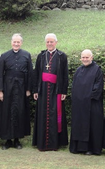 From left to right: Bishop Jean-Michel Faure, Bishop Richard Williamson, Dom Thomas Aquinas (future bishop)